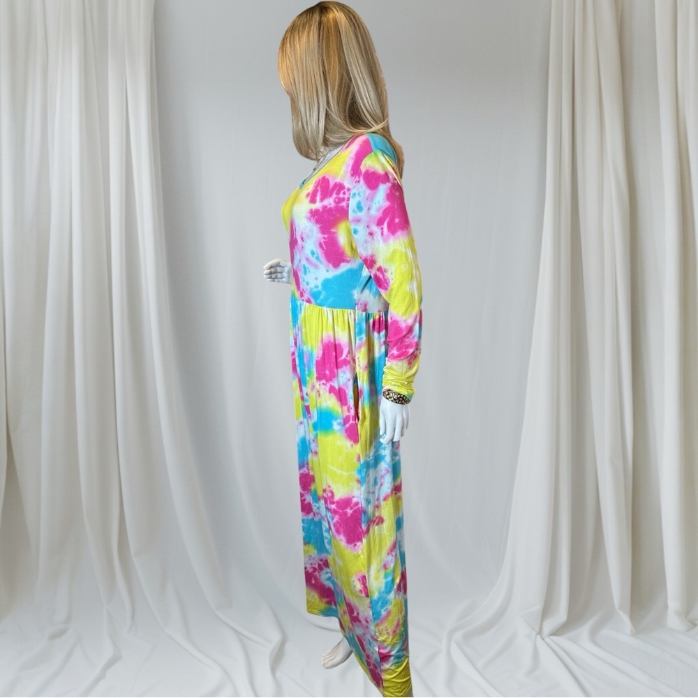 BISHUIGE Maxi Dress - Picture 5 of 11